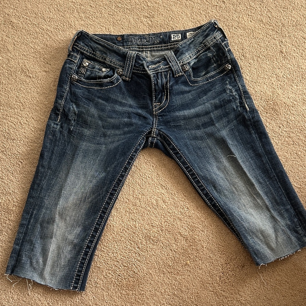 Miss Me bermuda jean cutoffs, just above the knee
